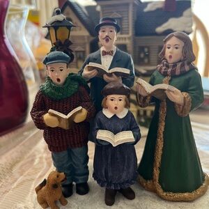 The Village Collection Holiday Carolers Figurine
